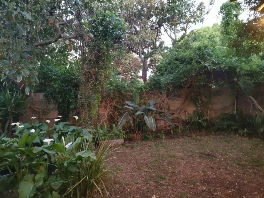 To Let 2 Bedroom Property for Rent in Claremont Western Cape
